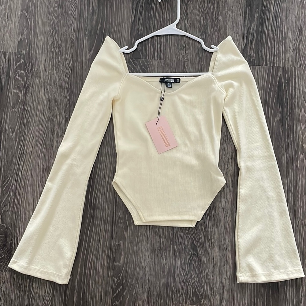 Missguided cream bell sleeve ribbed top US 0 new with tags
